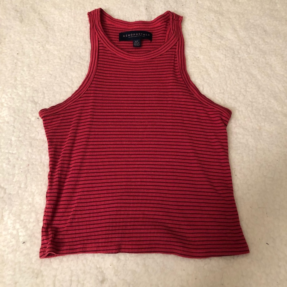 red cropped tank top